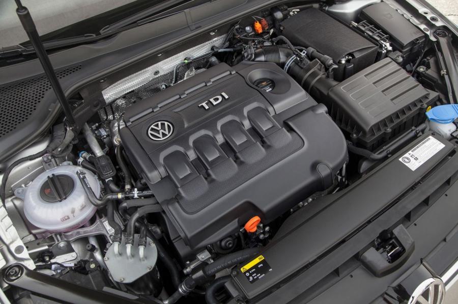  Volkswagen Golf 2015 года  (фото 8 из 27)